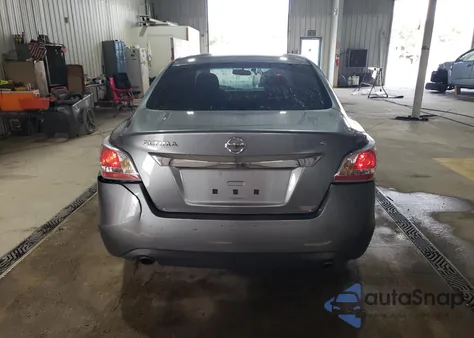 2015 Nissan Altima 2.5 z USA, uszkodzony, nr VIN 1N4AL3AP9FC481582